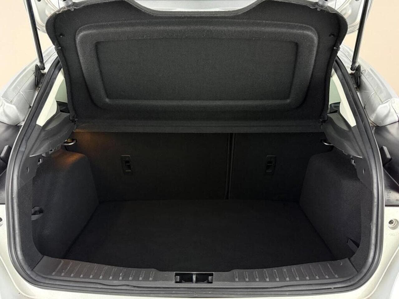 Ford Focus thumbnail Boot