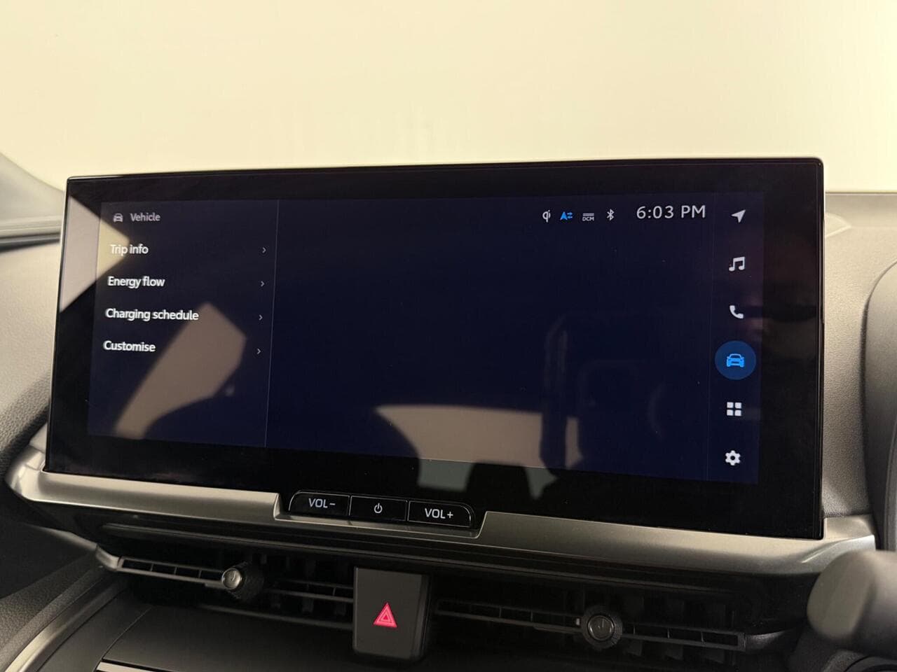 Toyota C-HR thumbnail Infotainment System