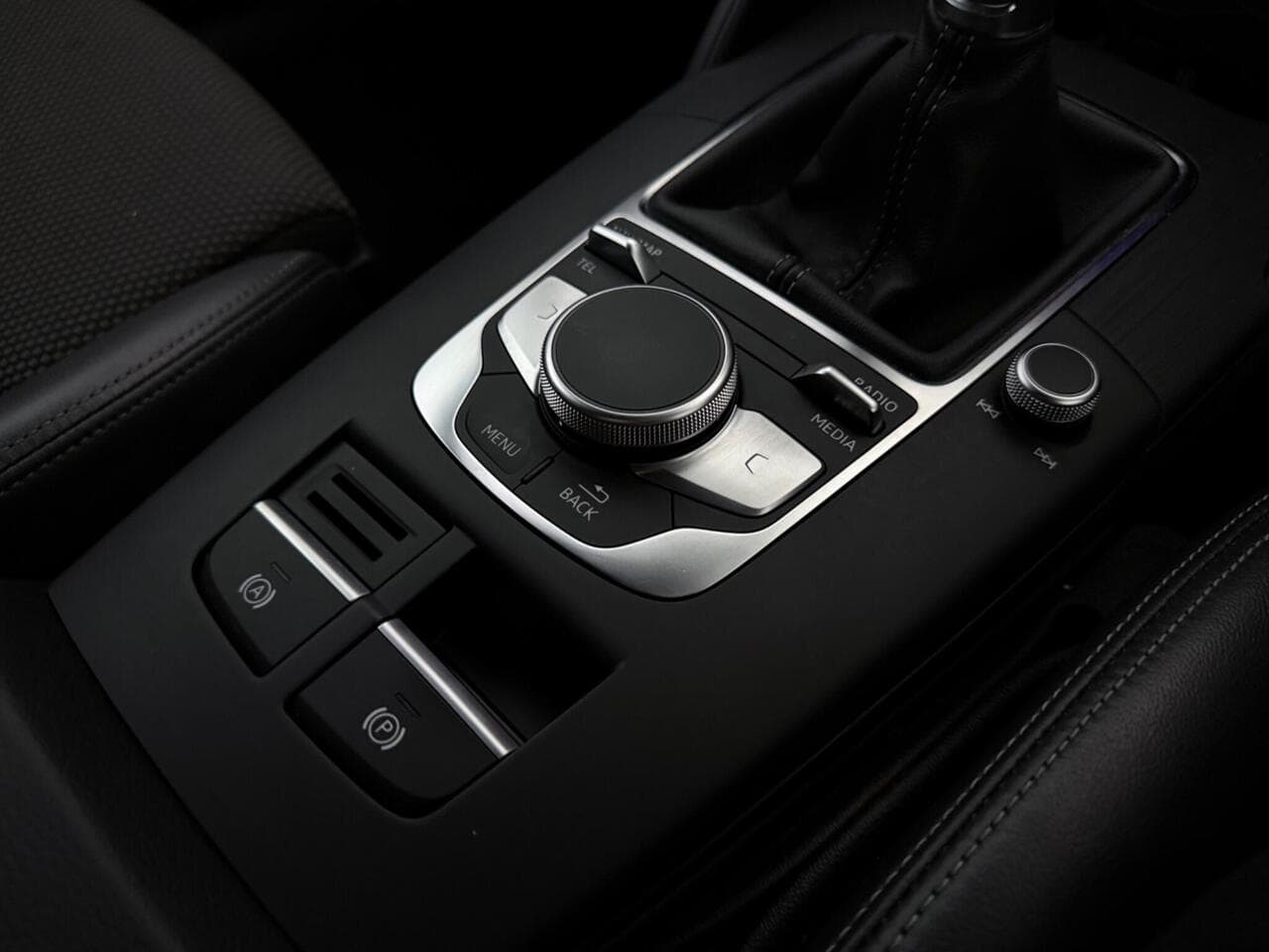 Audi A3 thumbnail Misc Controls