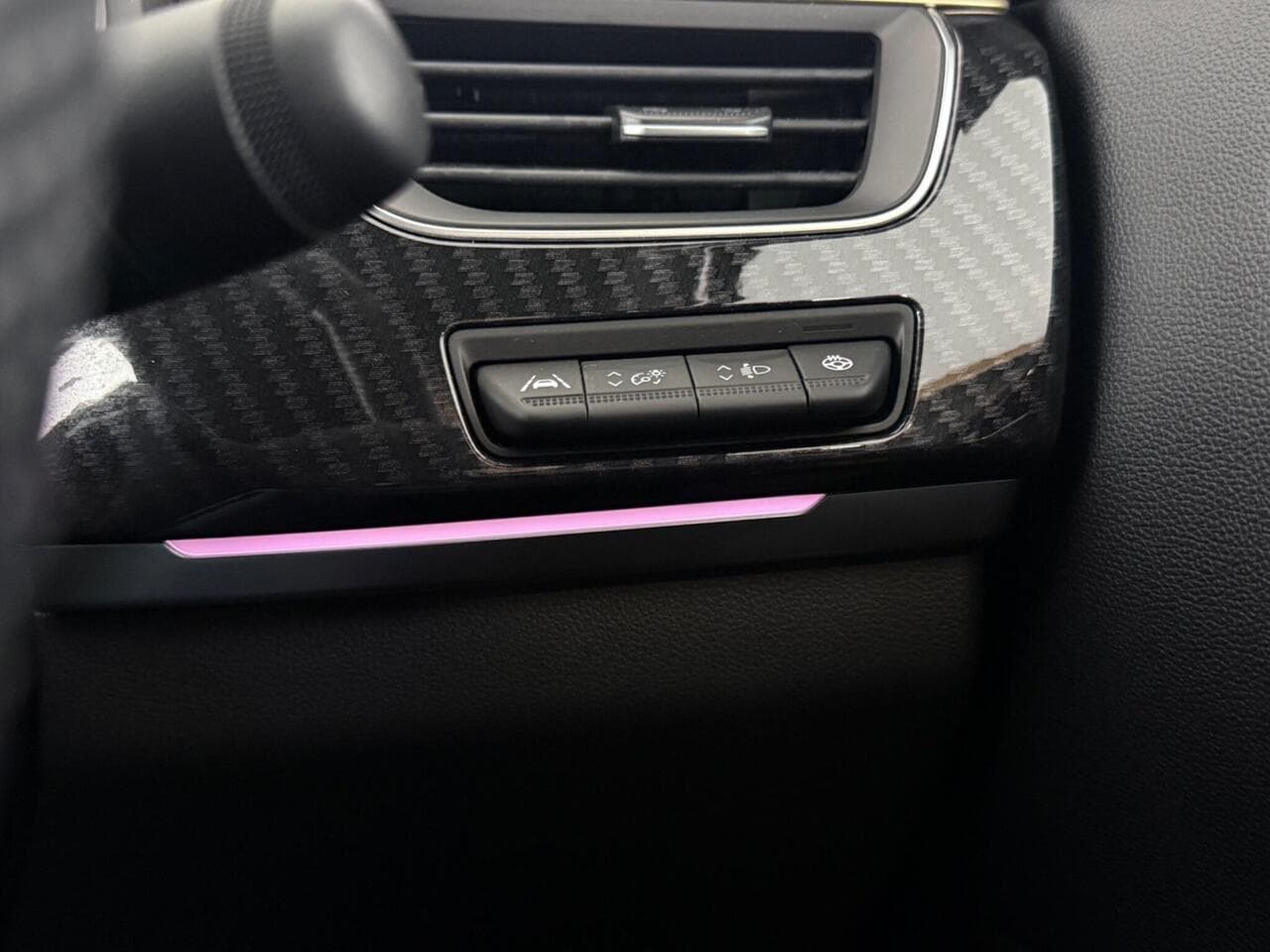 Renault Arkana thumbnail Misc Controls