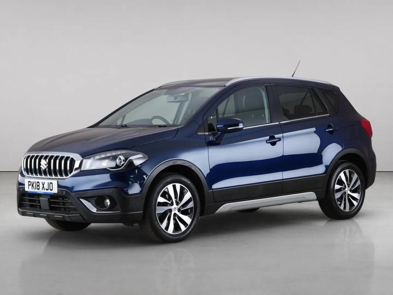 Suzuki SX4 S-Cross thumbnail Front Left