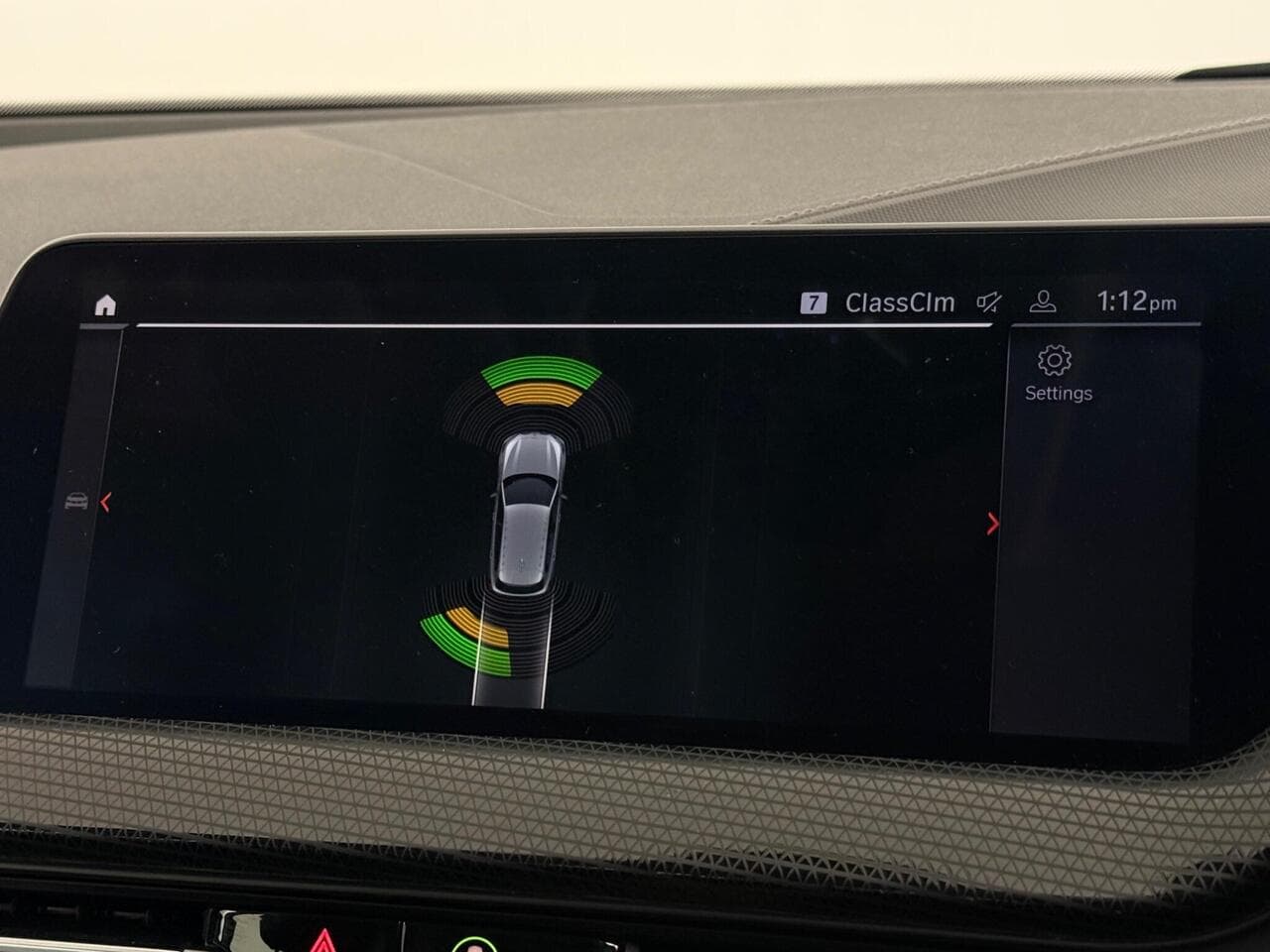 BMW 1 Series thumbnail Infotainment System