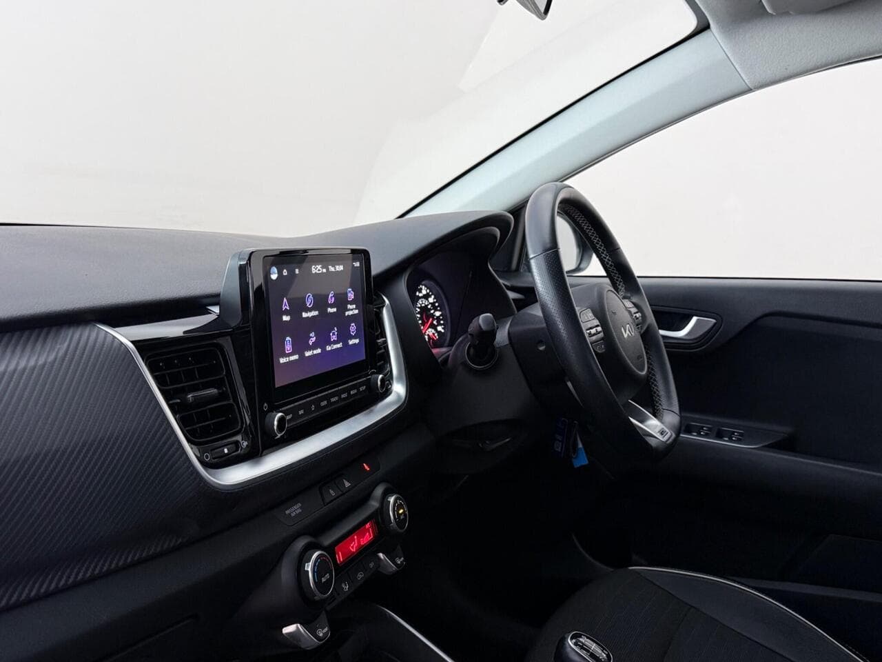 Kia Stonic thumbnail Interior Front
