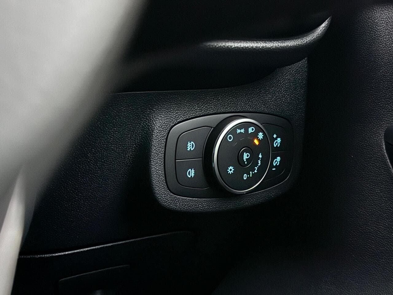 Ford Fiesta thumbnail Misc Controls