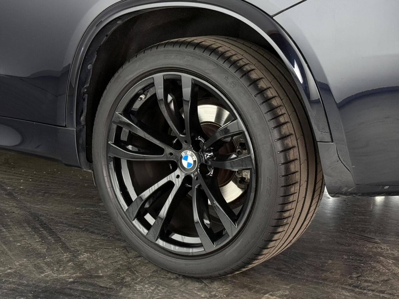 BMW X5 thumbnail Wheel