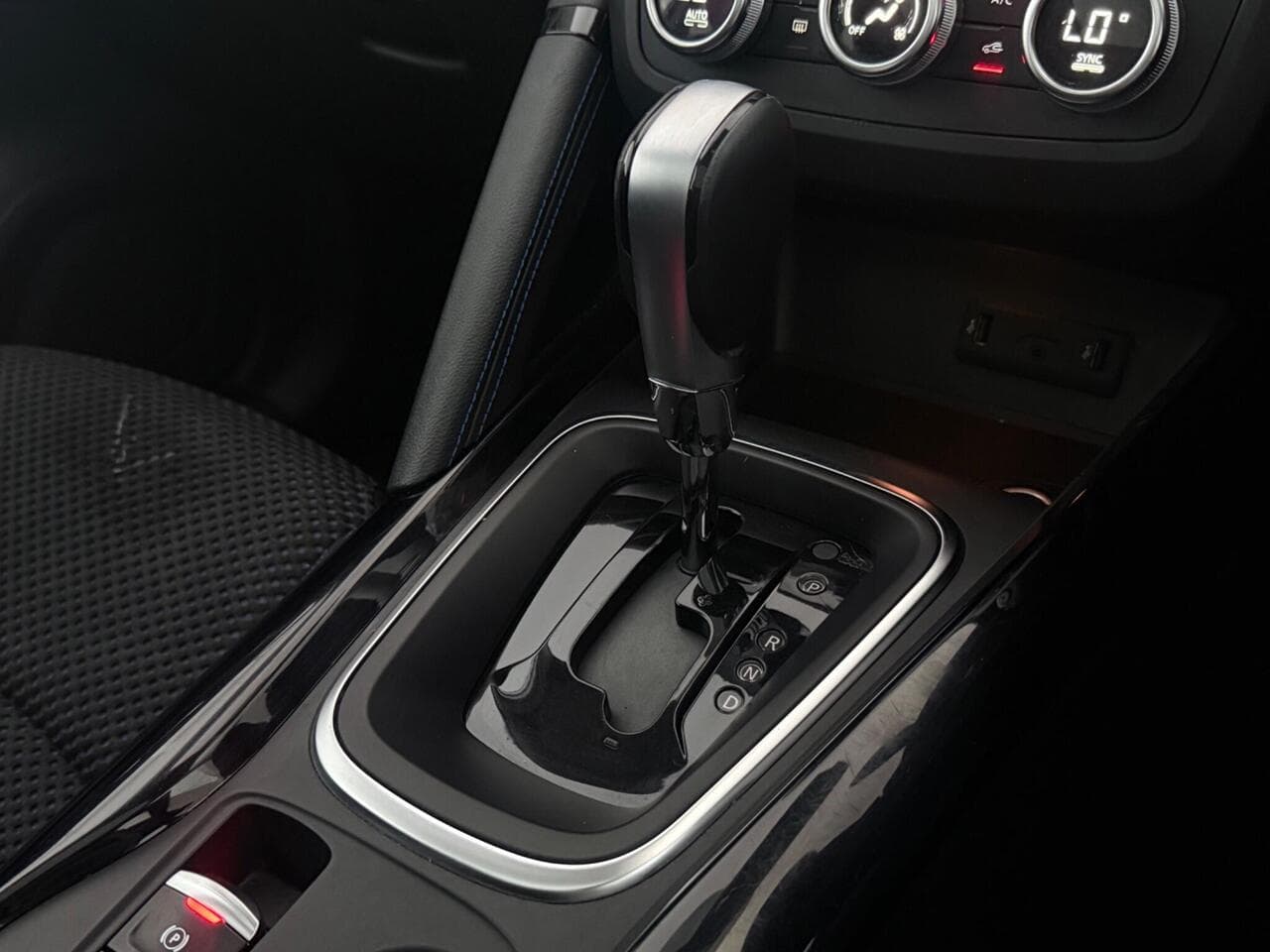 Renault Kadjar thumbnail Interior Front