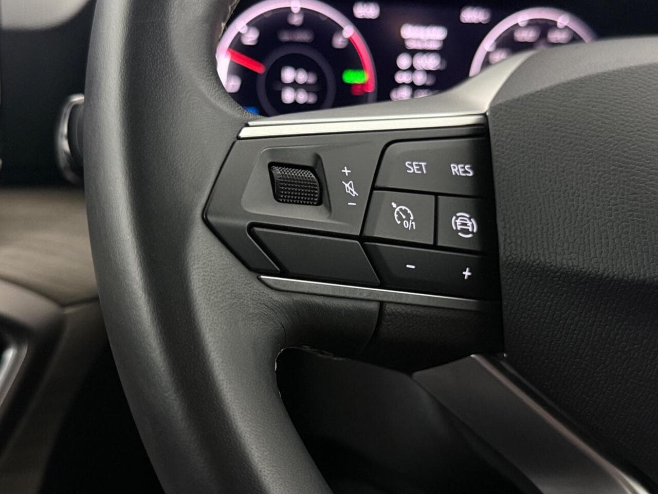 SEAT Leon thumbnail Misc Controls
