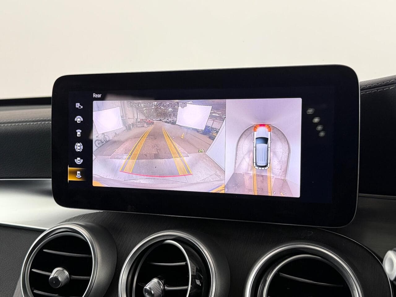 Mercedes-Benz GLC thumbnail Infotainment System