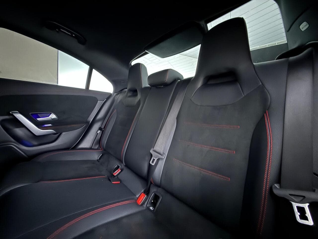 Mercedes-Benz CLA thumbnail Seats Rear