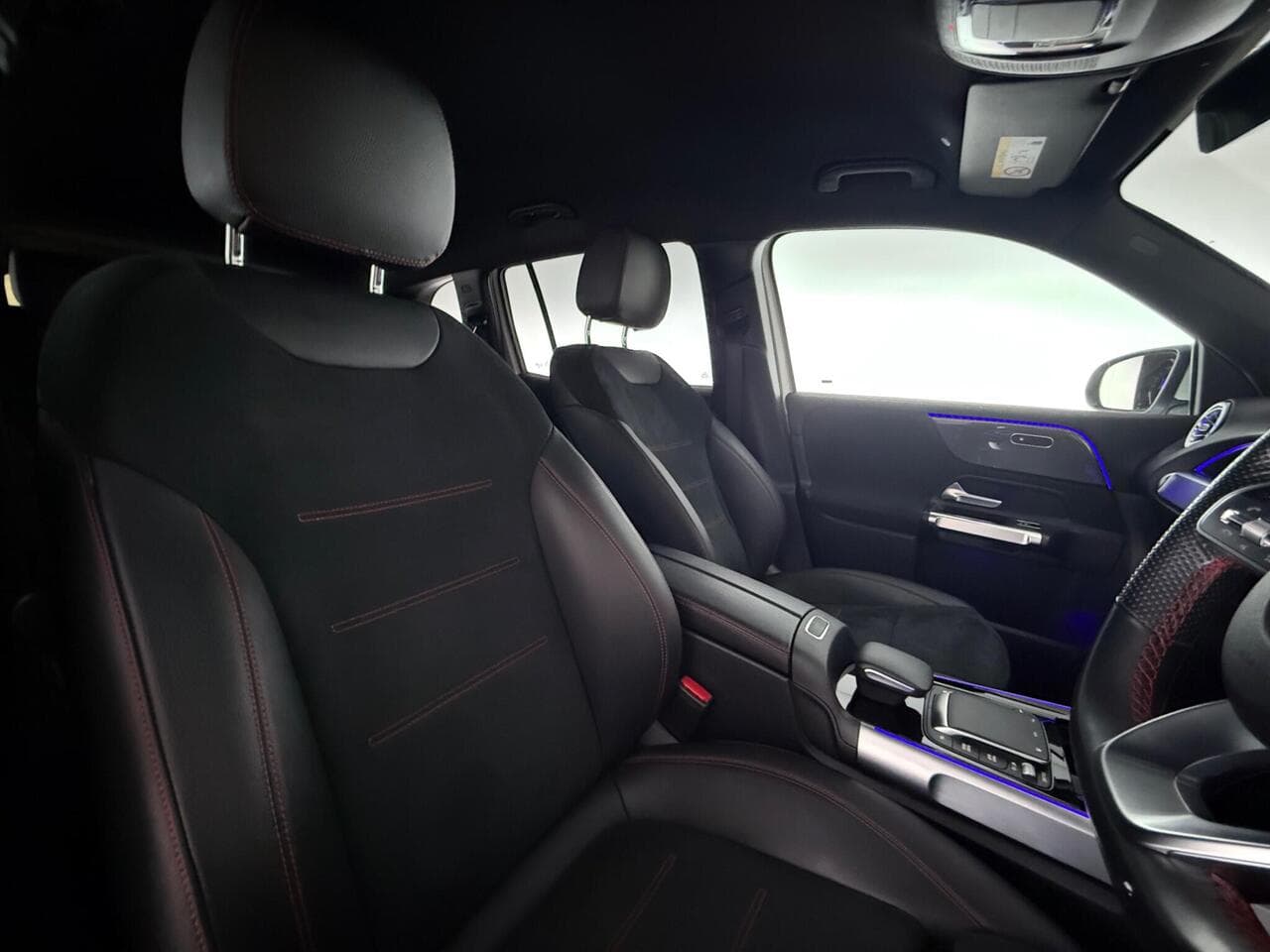 Mercedes-Benz GLB thumbnail Seat Driver