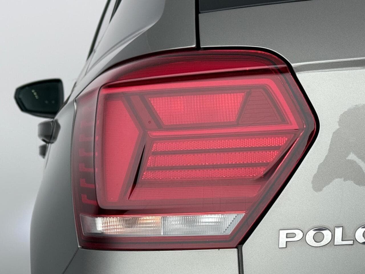 Volkswagen Polo thumbnail Lights Rear