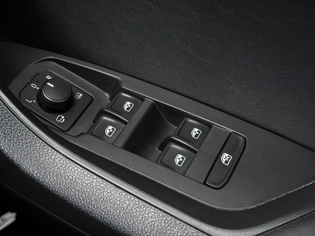 Skoda Kodiaq thumbnail Misc Controls