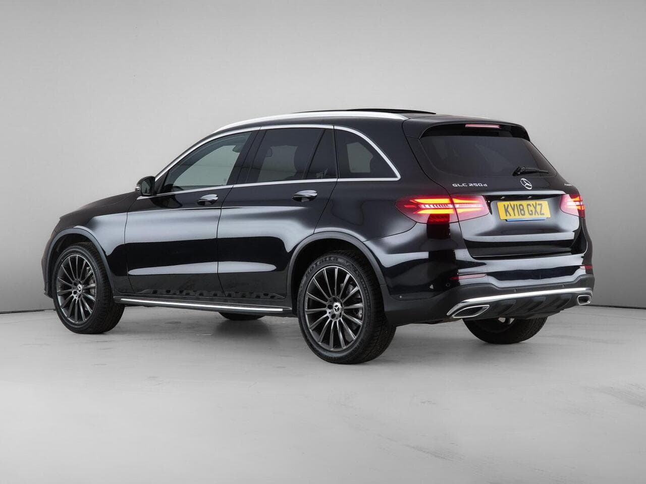 Mercedes-Benz GLC thumbnail Rear Left