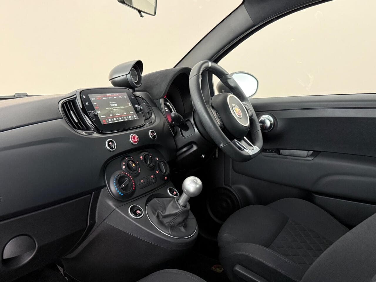 Abarth 595 thumbnail Interior Front