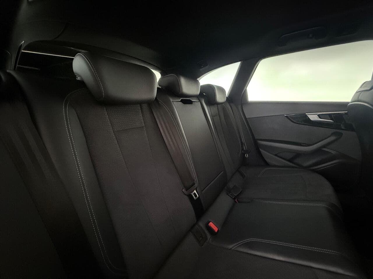 Audi A4 Avant thumbnail Seats Rear