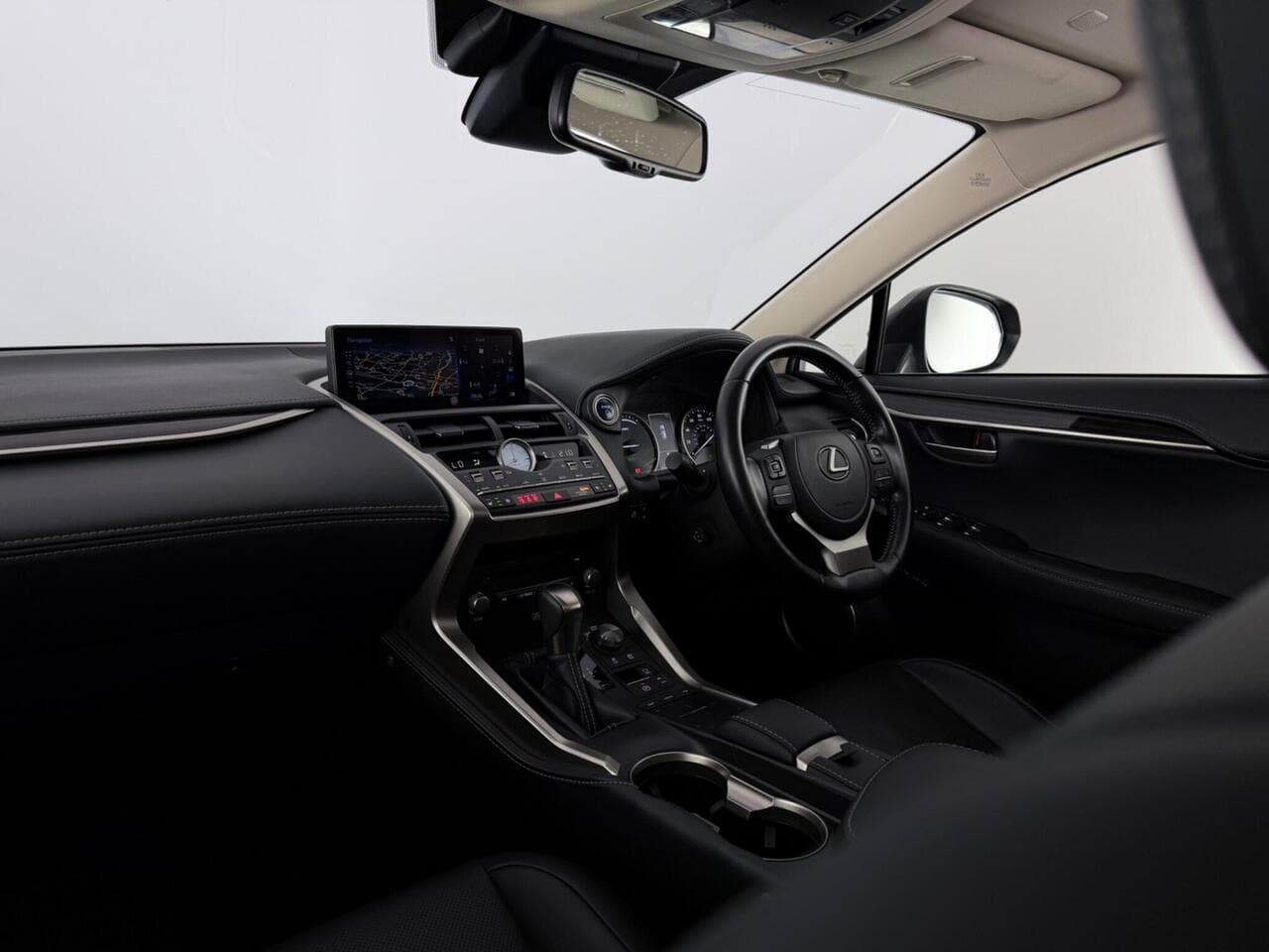 Lexus NX thumbnail Interior Front