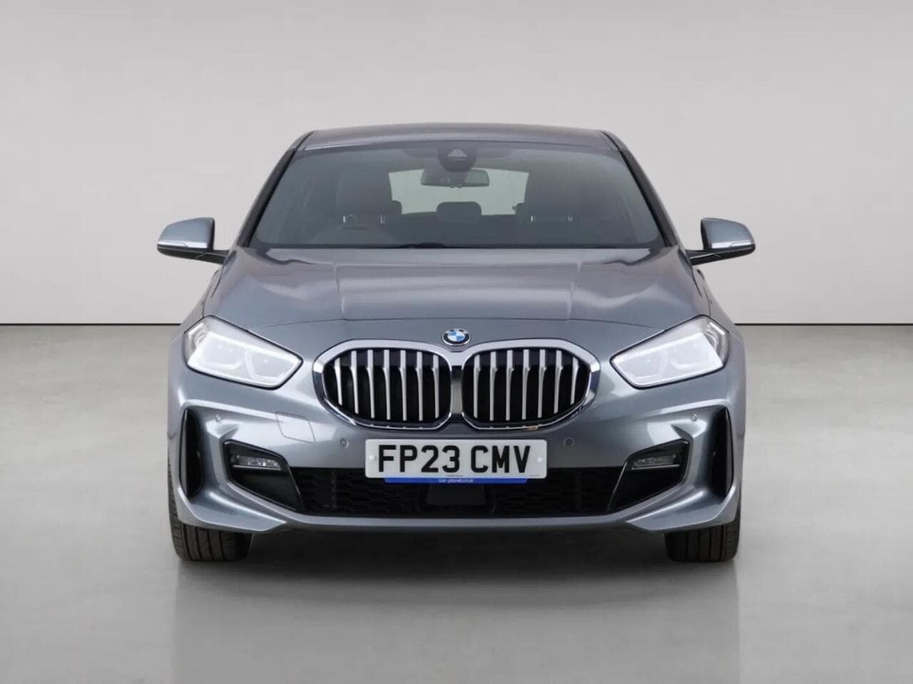 BMW 1 Series thumbnail Front