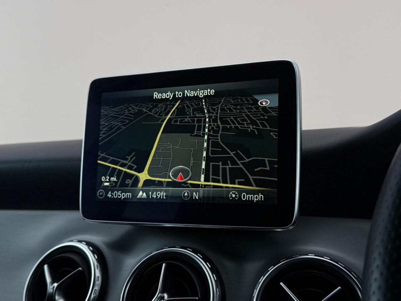 Mercedes-Benz GLA thumbnail Infotainment System