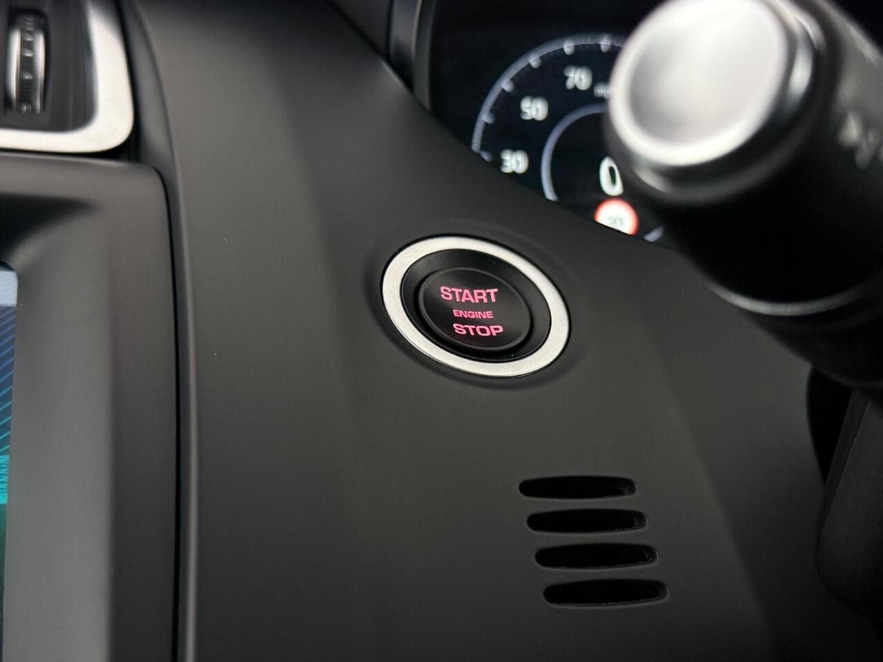 Jaguar E-PACE thumbnail Misc Controls