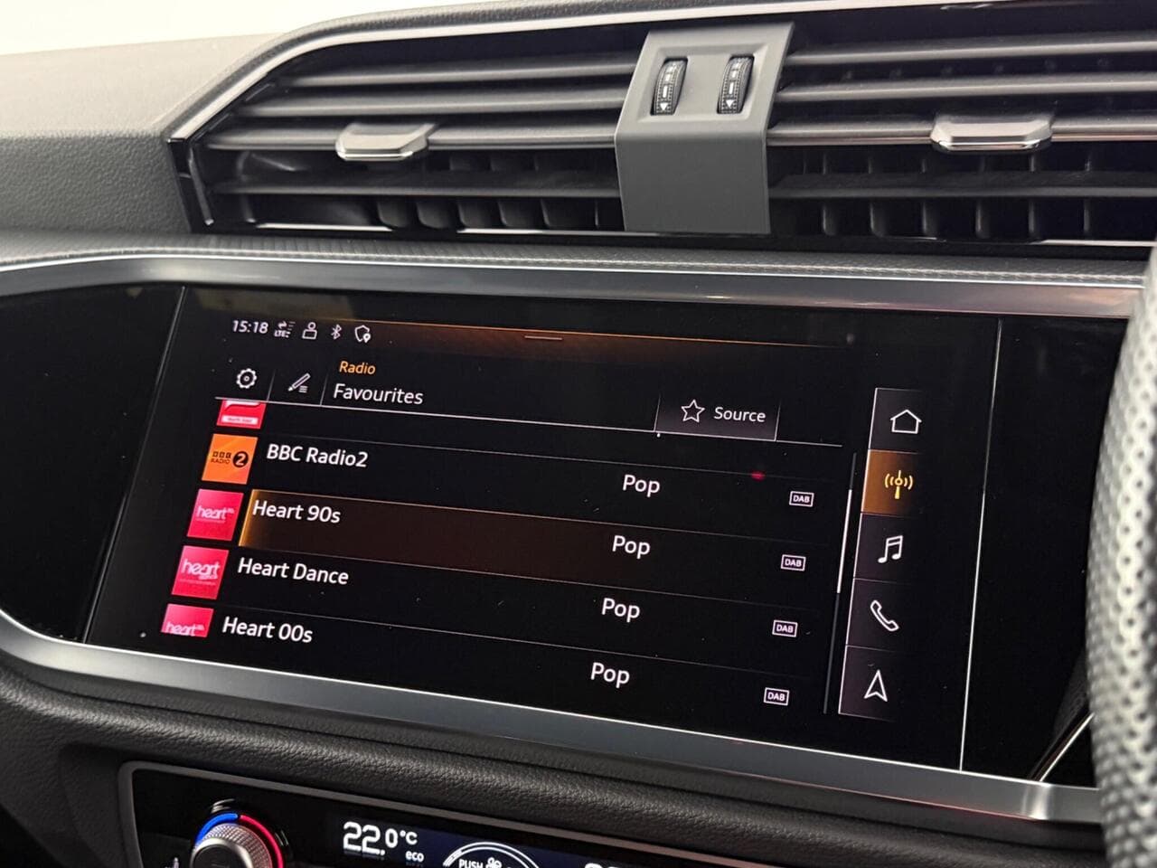 Audi Q3 thumbnail Infotainment System