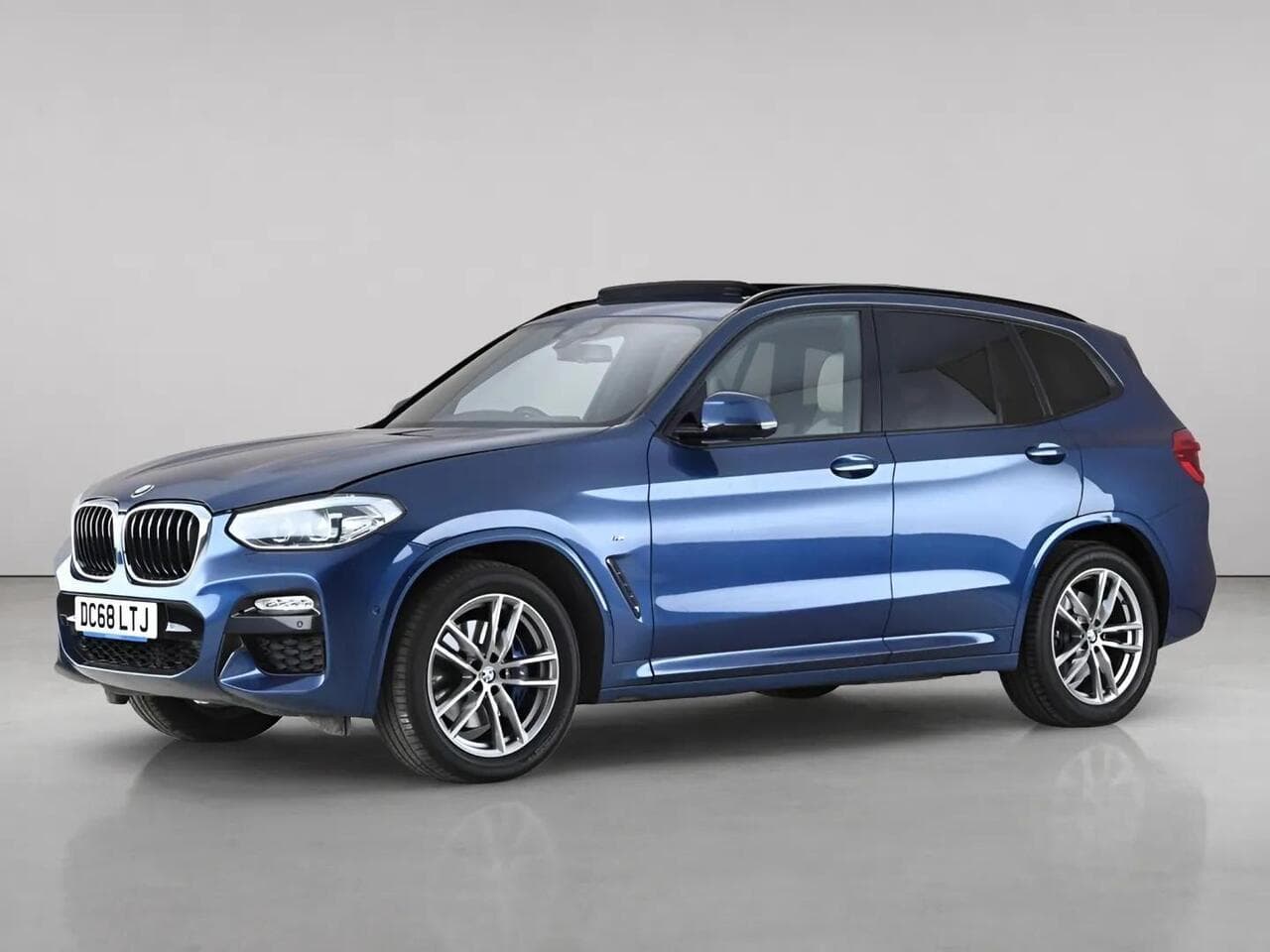 BMW X3 thumbnail Front Left