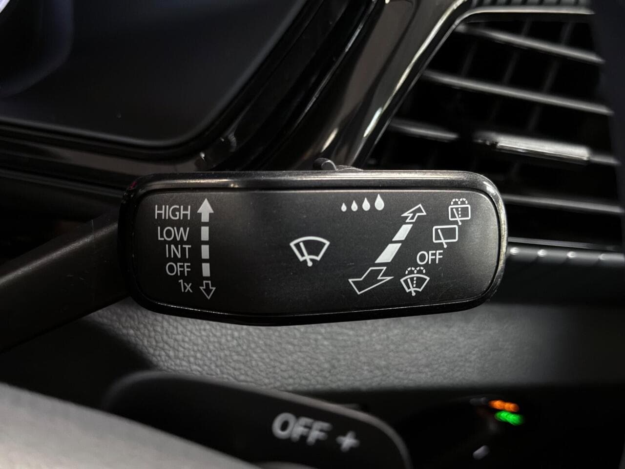 Volkswagen T-Cross thumbnail Misc Controls