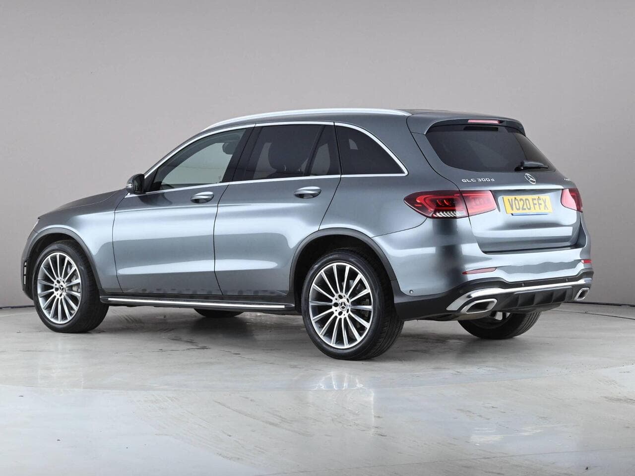 Mercedes-Benz GLC thumbnail Side Left