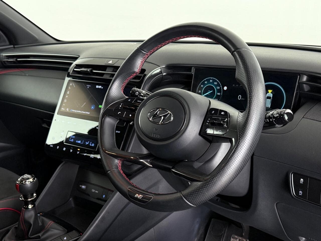 Hyundai TUCSON thumbnail Steering Wheel