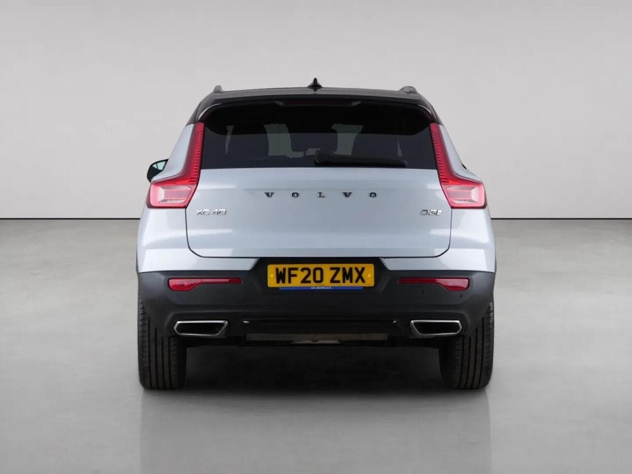 Volvo XC40 thumbnail Rear