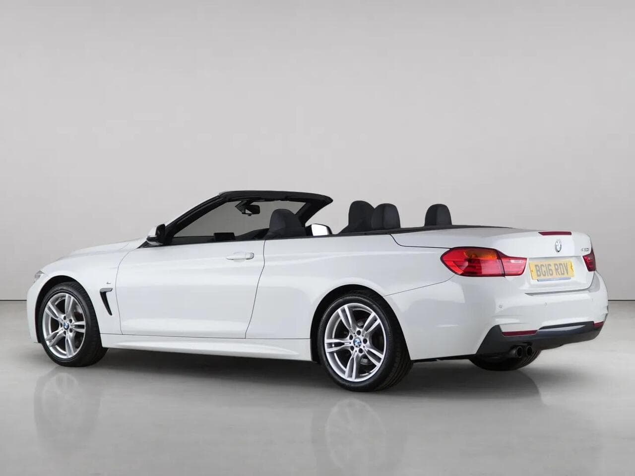 BMW 4 Series thumbnail Rear Left