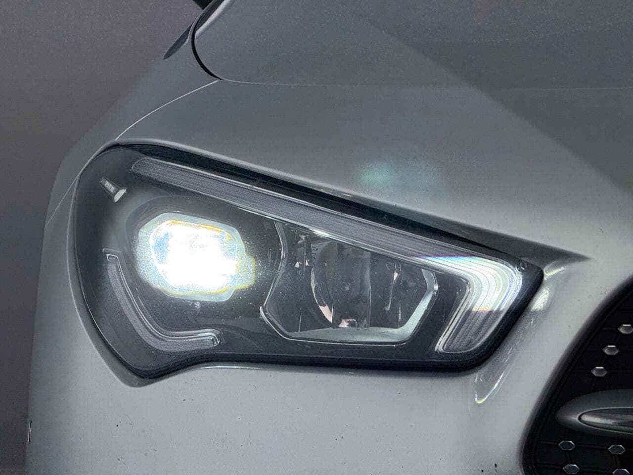 Mercedes-Benz CLA thumbnail Lights Front