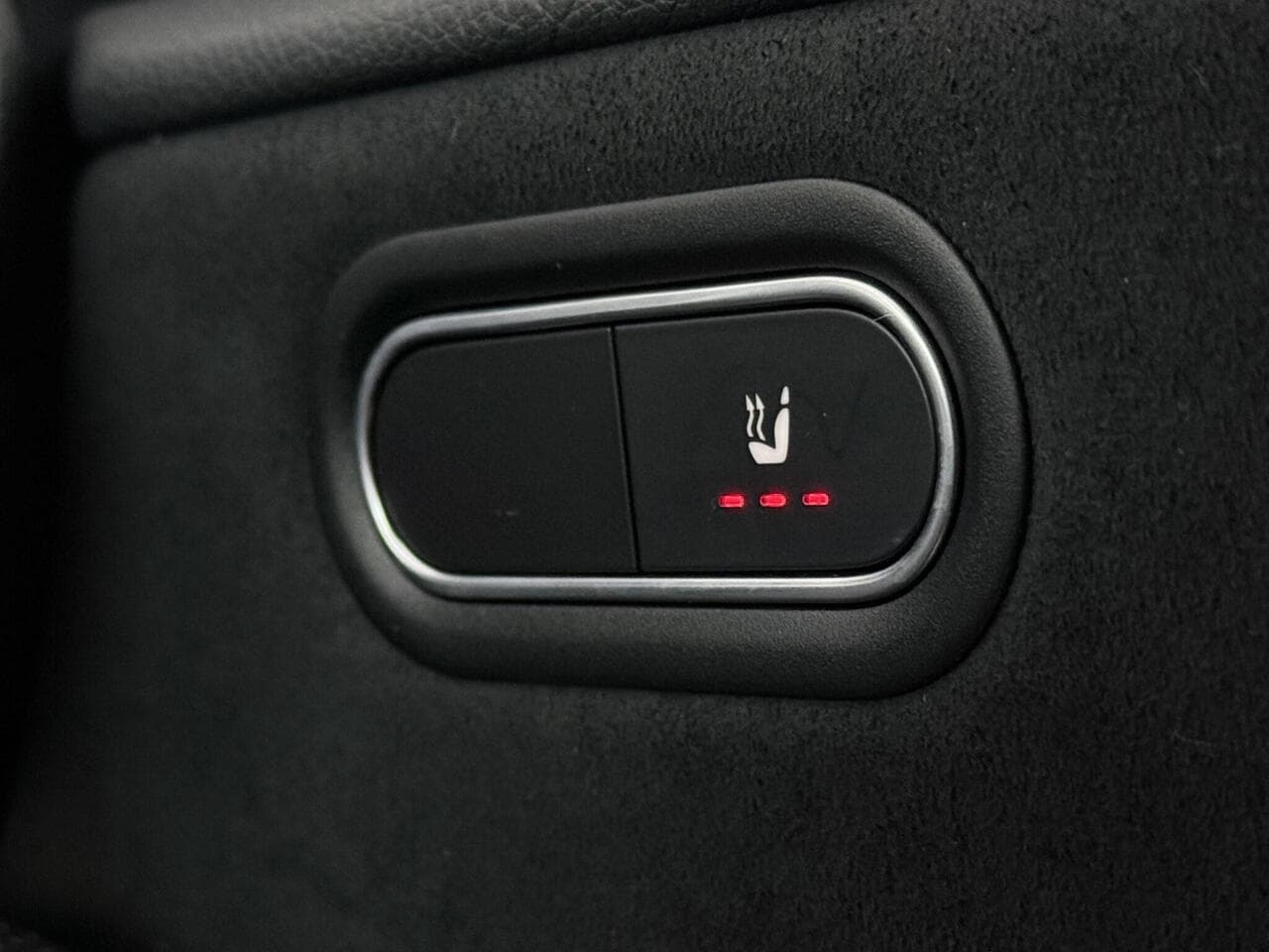 Mercedes-Benz A Class thumbnail Misc Controls