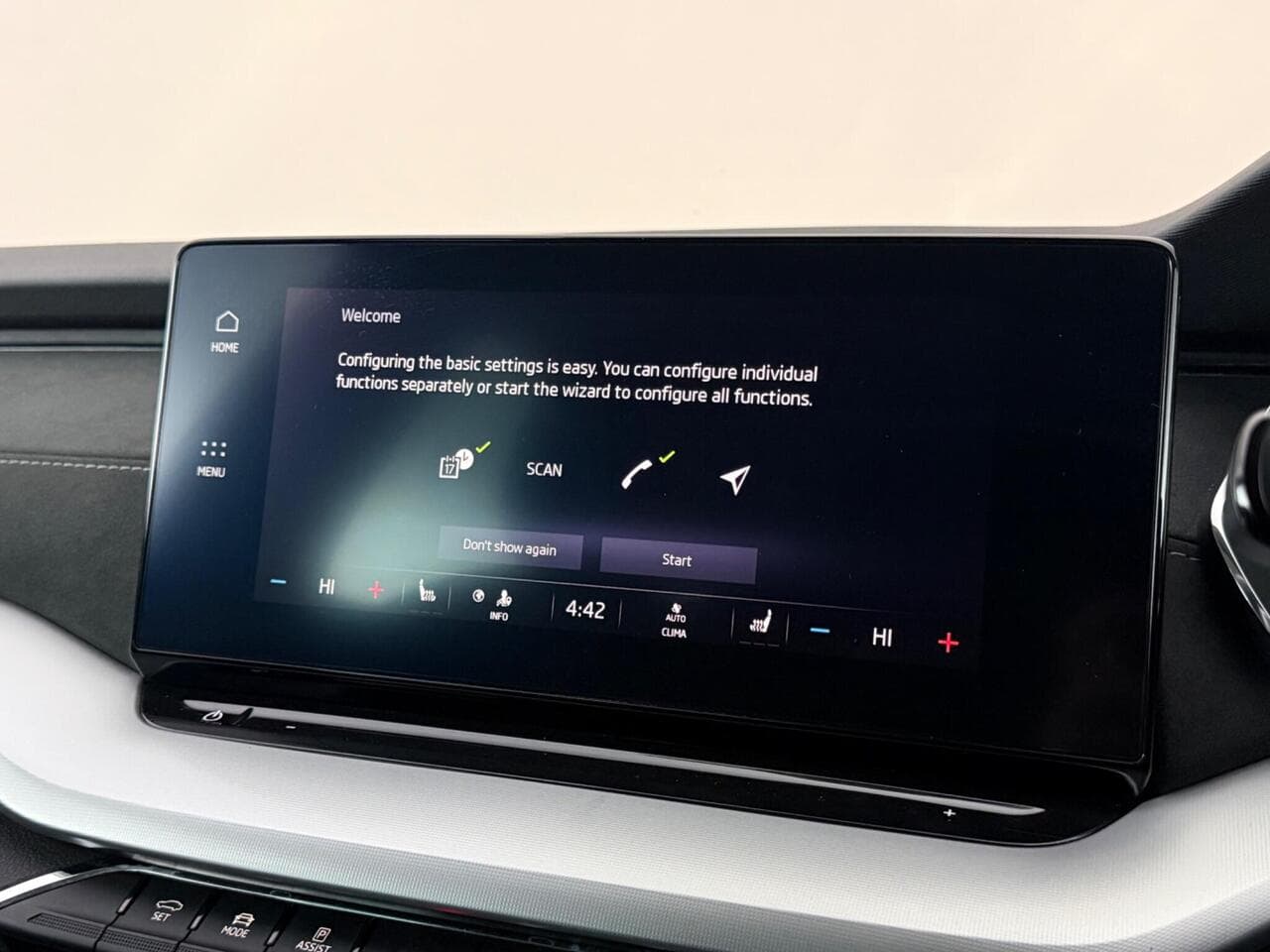 Skoda Octavia thumbnail Infotainment System