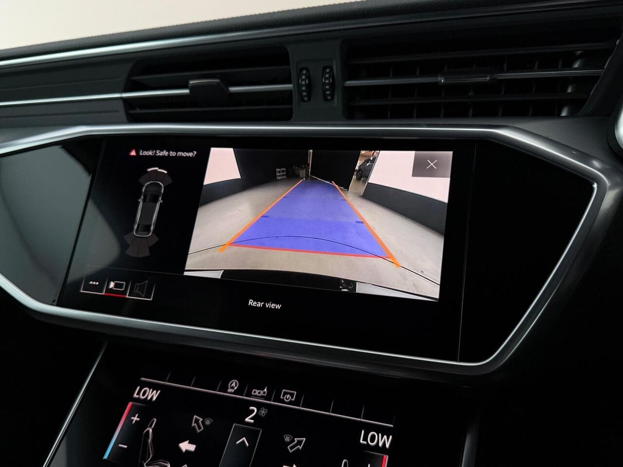 Audi A6 Saloon thumbnail Infotainment System