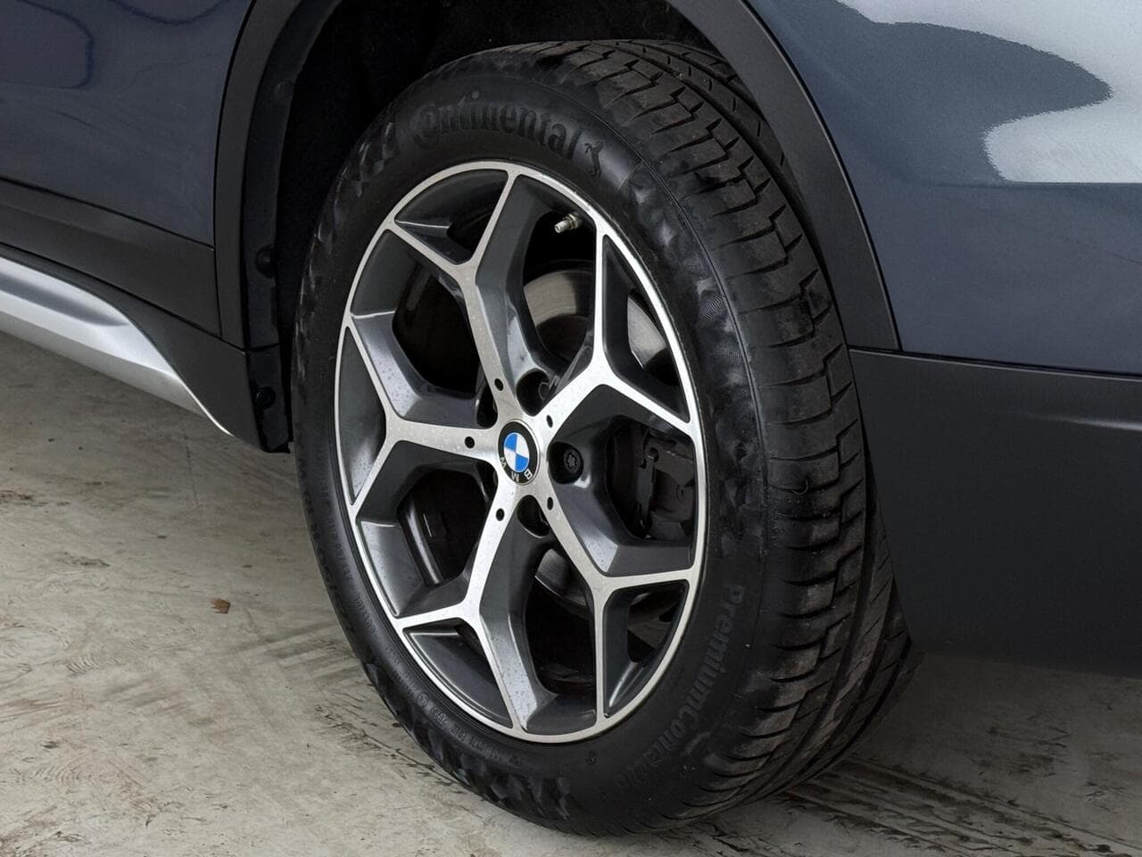 BMW X1 thumbnail Wheel