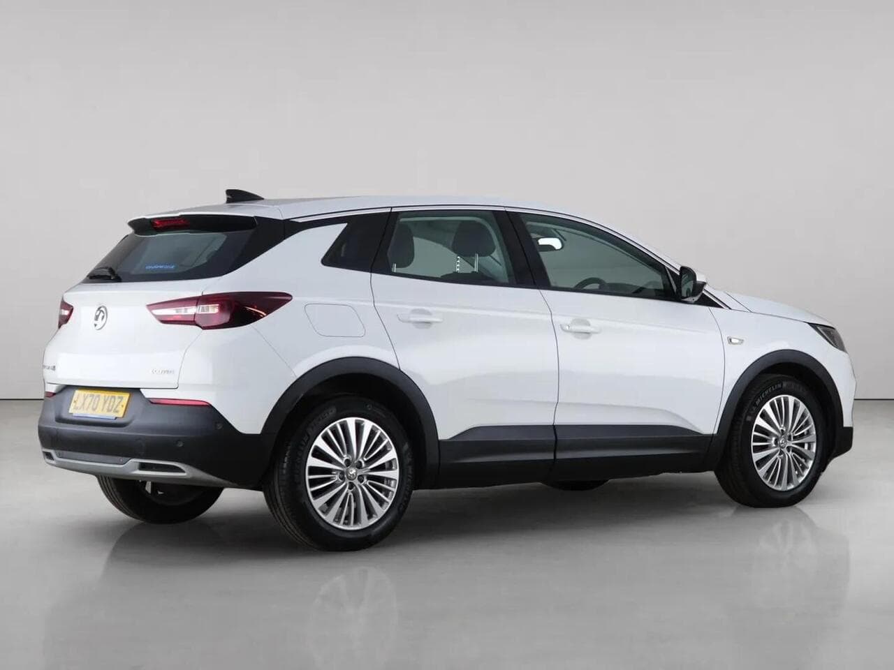 Vauxhall Grandland X thumbnail Rear Right