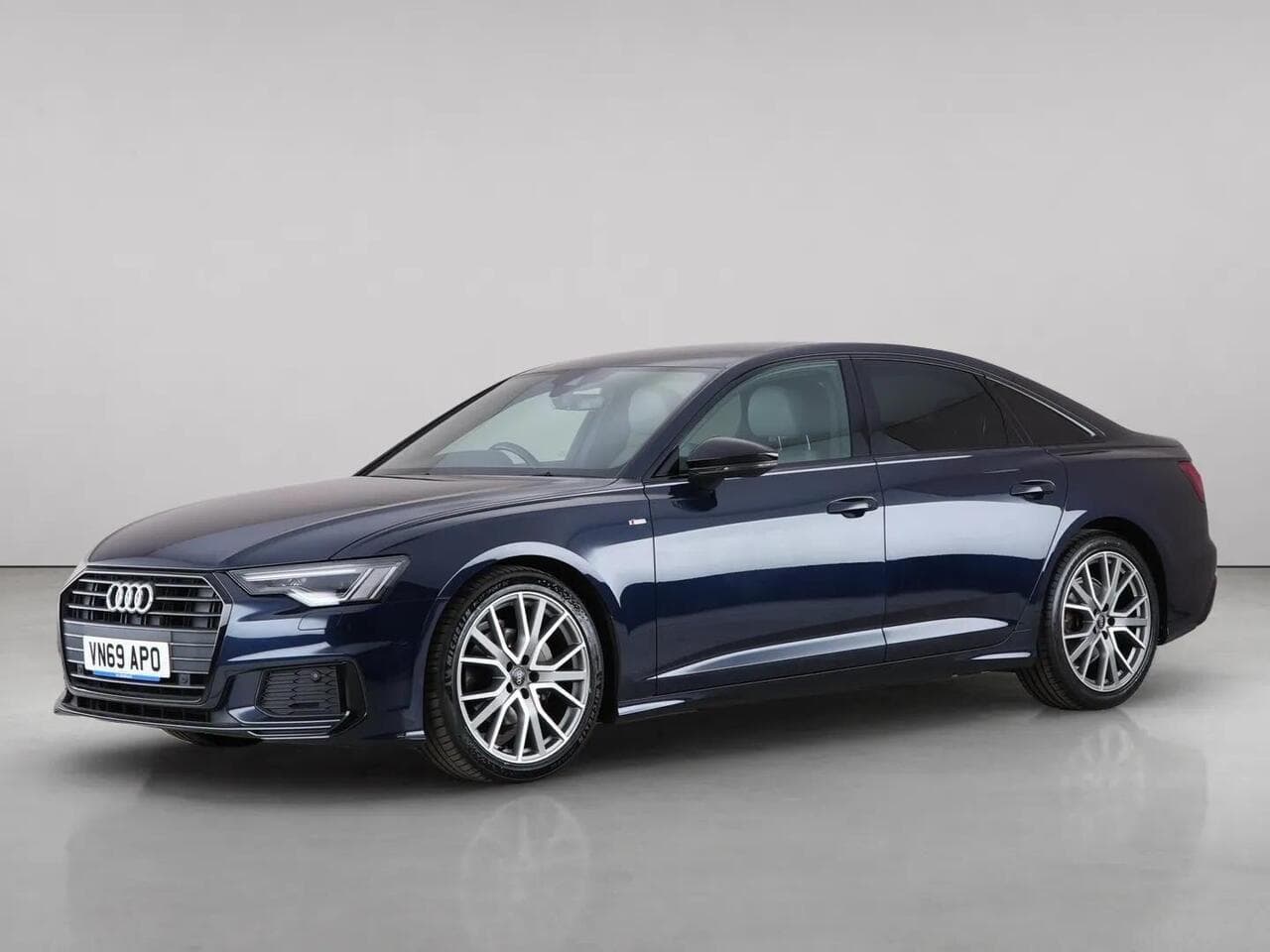 Audi A6 Saloon thumbnail Front Left
