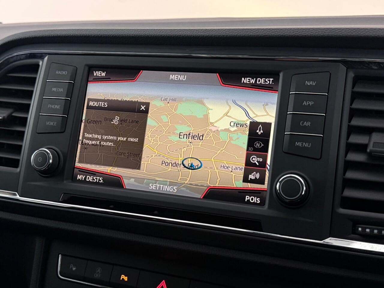 SEAT Ateca thumbnail Infotainment System