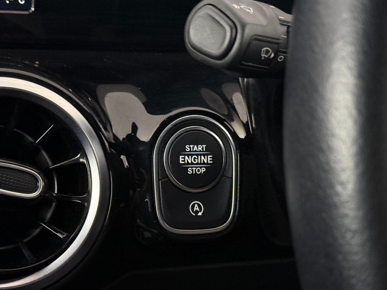 Mercedes-Benz B Class thumbnail Misc Controls