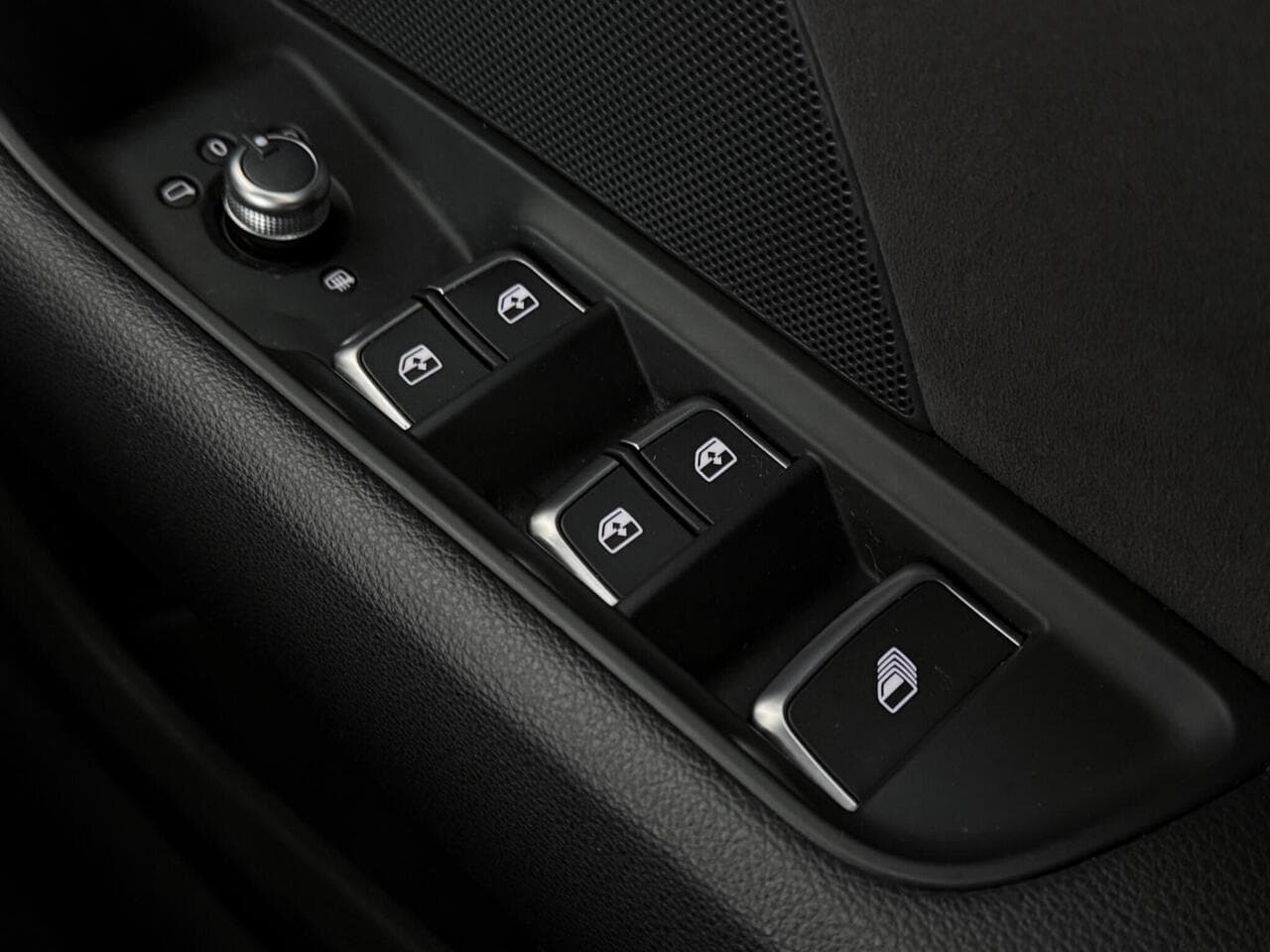 Audi A3 Cabriolet thumbnail Misc Controls