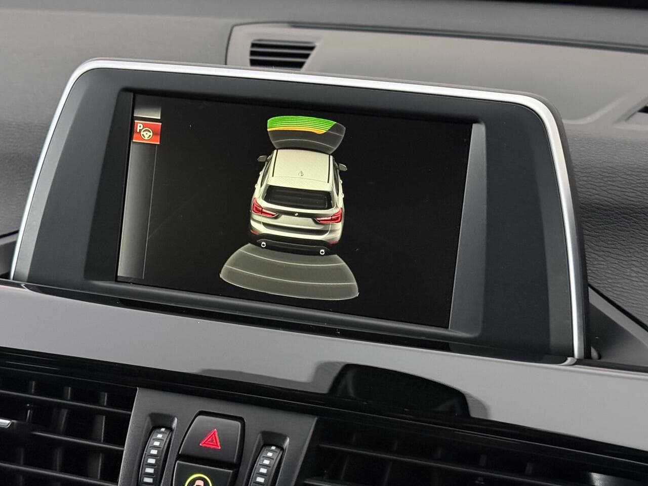 BMW X1 thumbnail Infotainment System