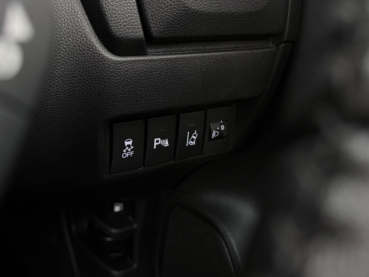 Honda Jazz thumbnail Misc Controls