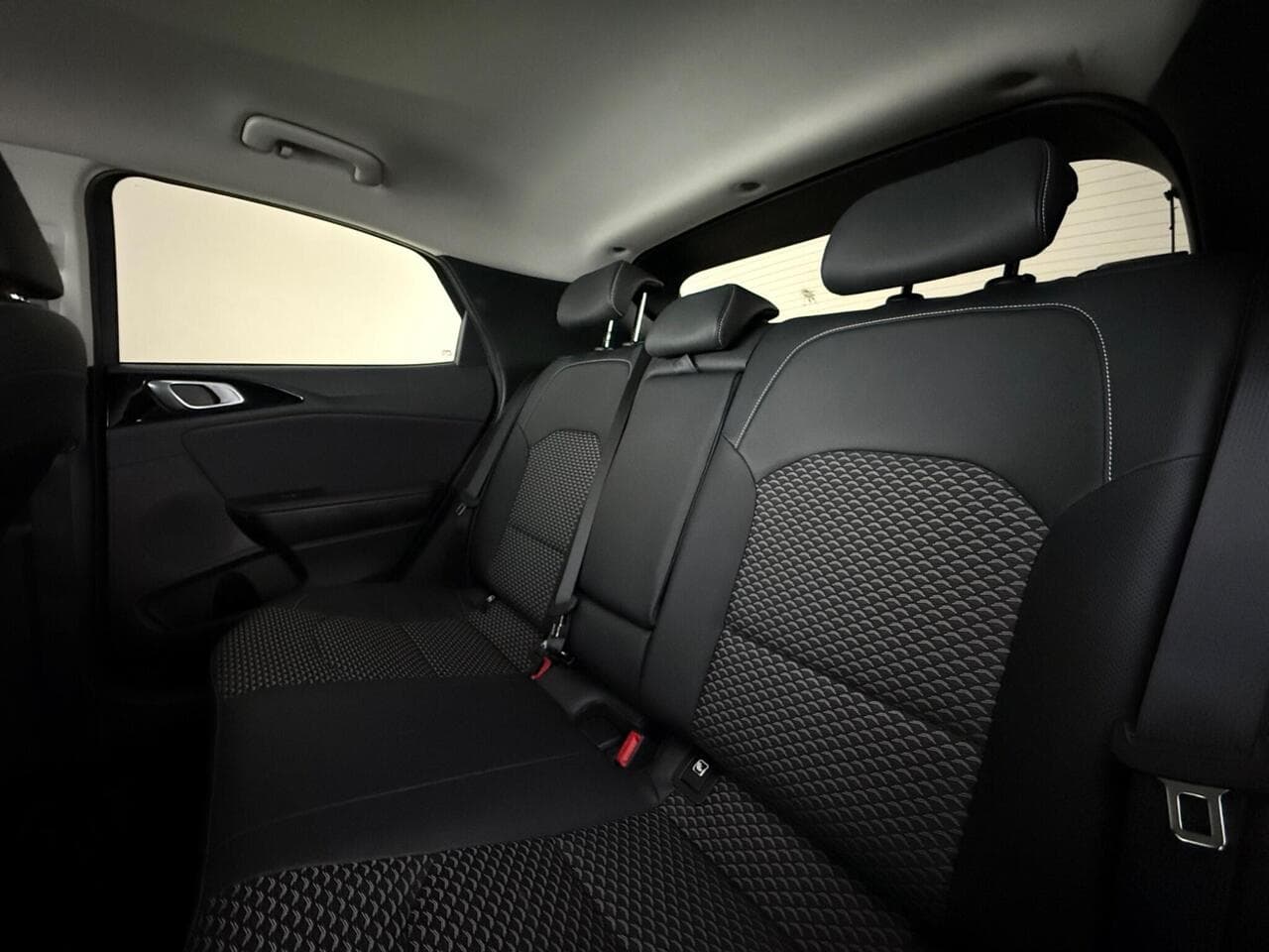 Kia XCeed thumbnail Seats Rear