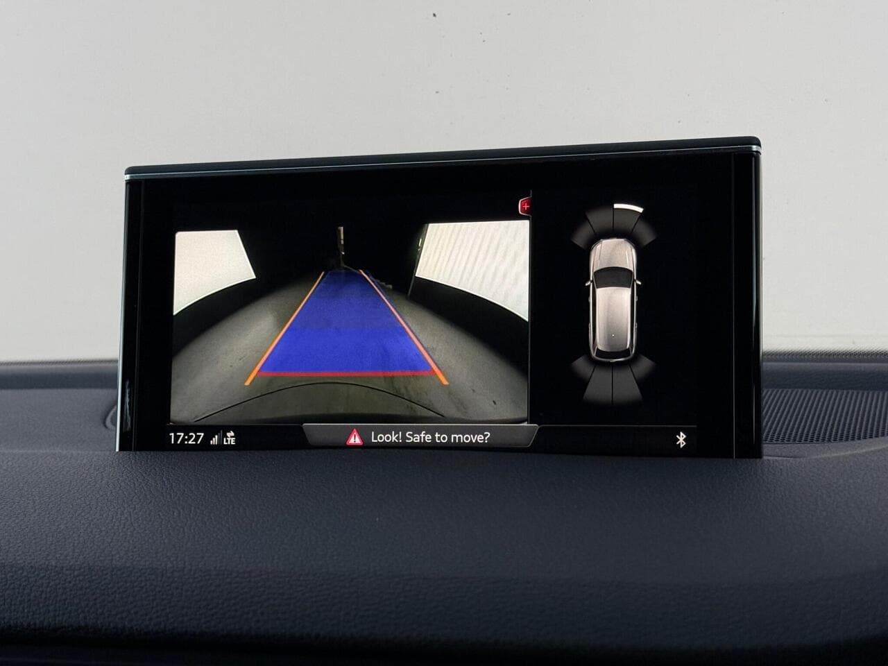 Audi Q7 thumbnail Infotainment System