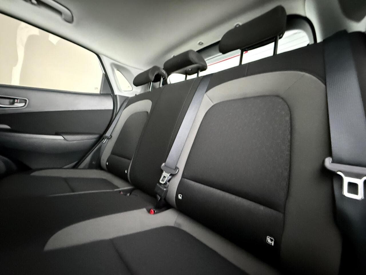 Hyundai KONA thumbnail Seats Rear