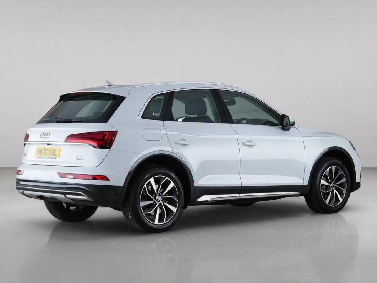 Audi Q5 thumbnail Rear Right