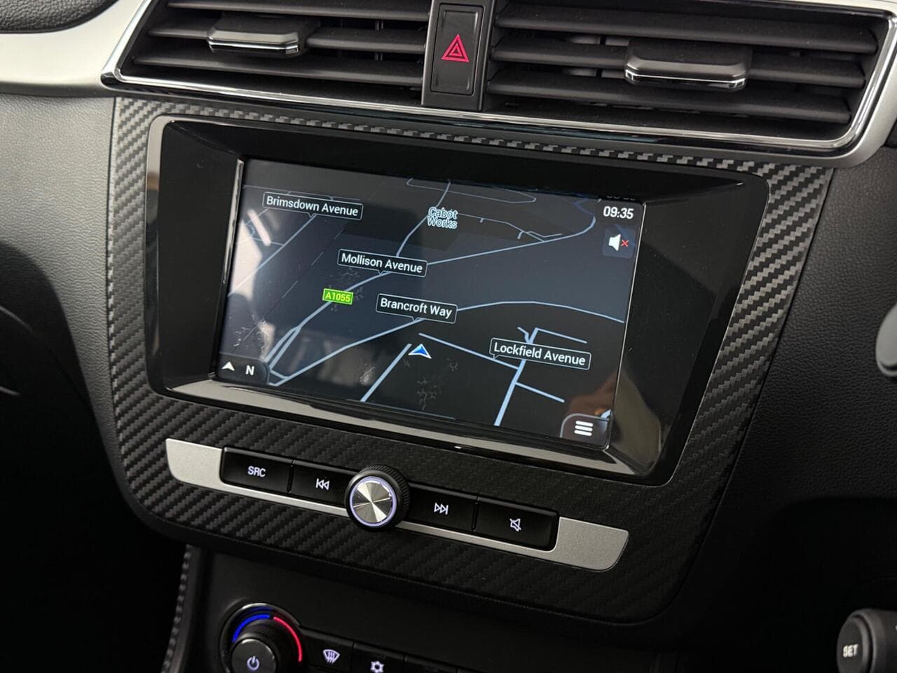 MG MG ZS thumbnail Infotainment System