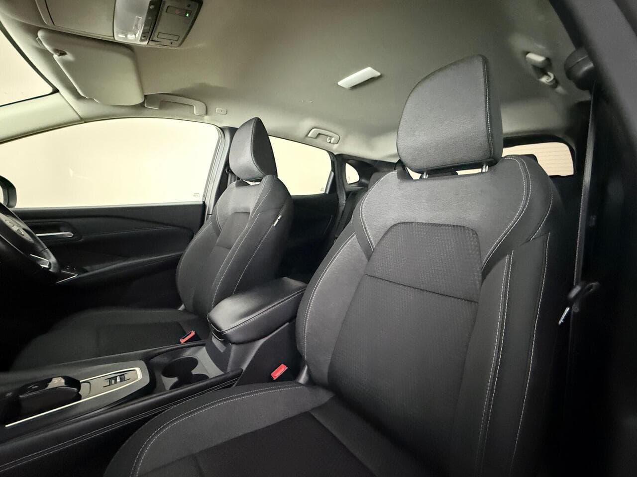 Nissan Qashqai thumbnail Seat Front Passenger