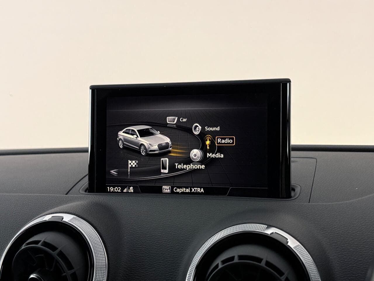 Audi A3 thumbnail Infotainment System