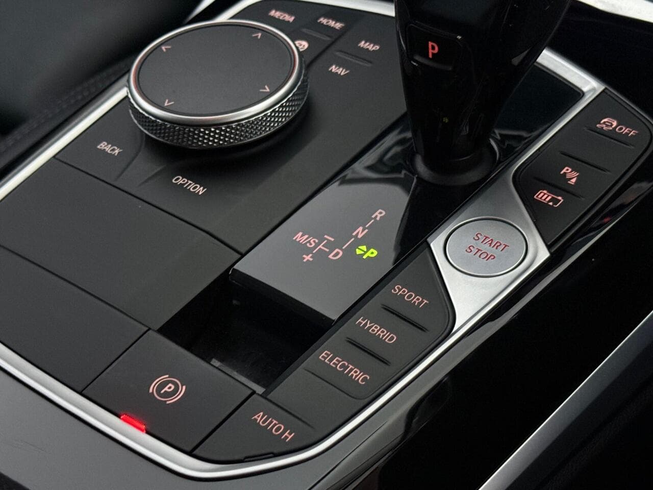 BMW 3 Series thumbnail Interior Front
